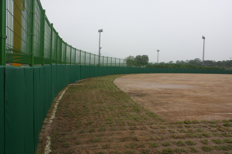 야구장 휀스안전매트 안전펜스 (100x200x10cm)